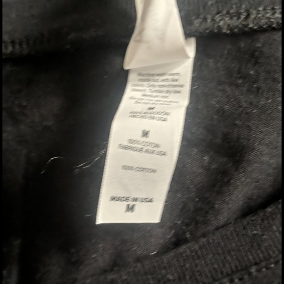 Love Wins tee - Picture 3 of 3